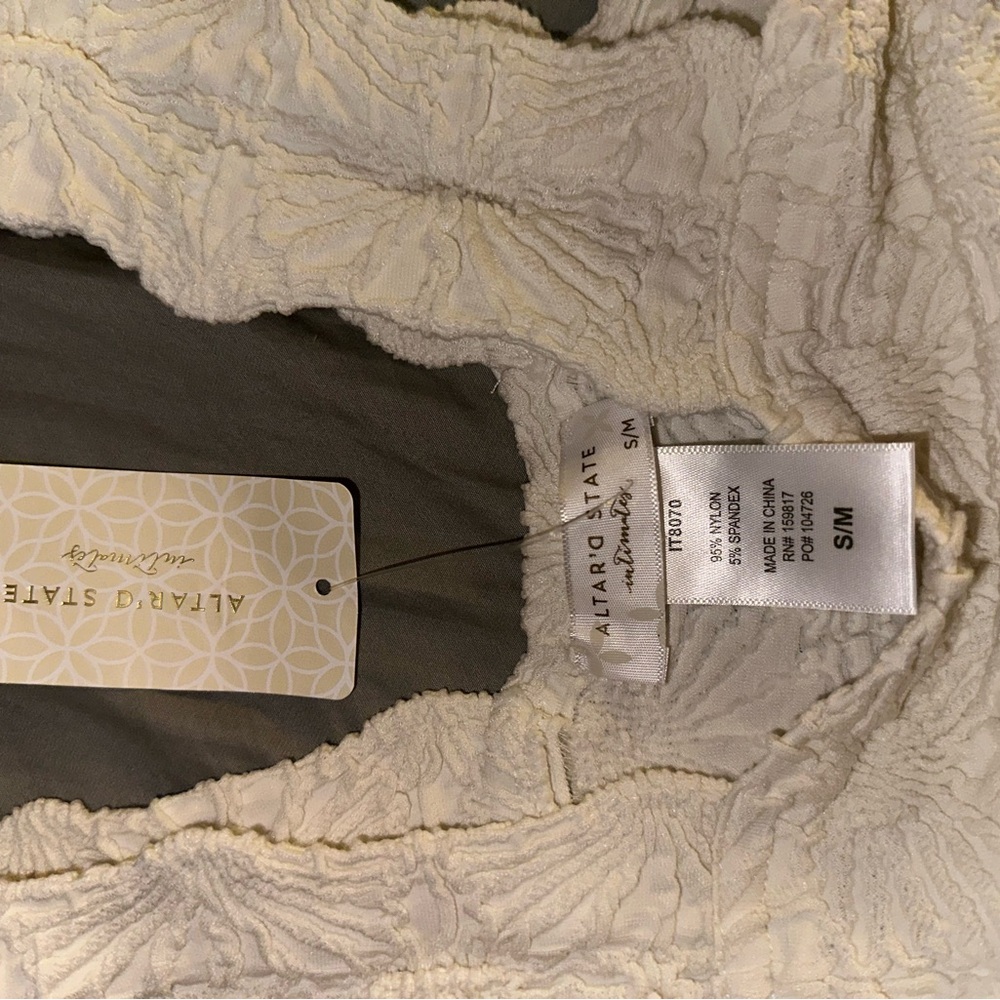 Altar'd State White Textured Tank Top - Picture 2 of 3